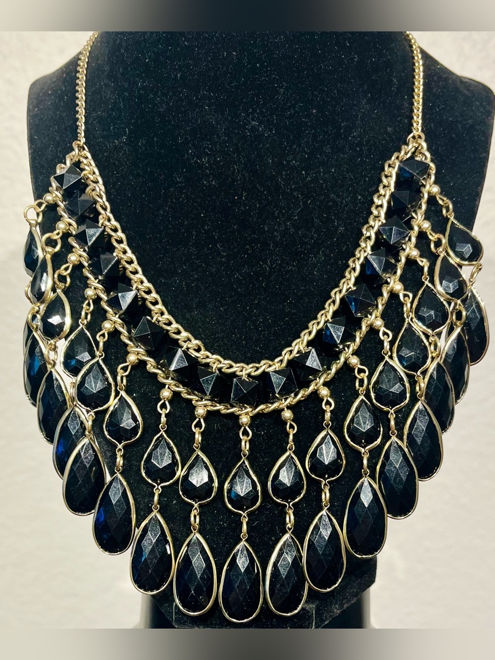 Vintage Gold-Tone Black Teardrop Statement Necklace